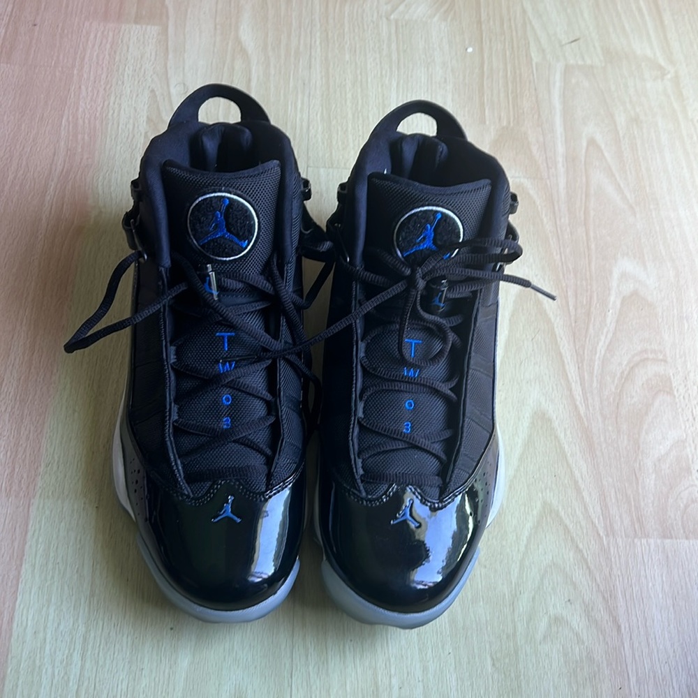 Man size 11.5 Jordan’s
